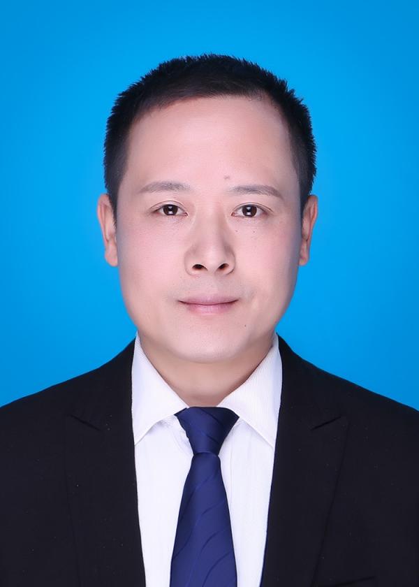 IMG_7579-杨方华 市场营销.jpg