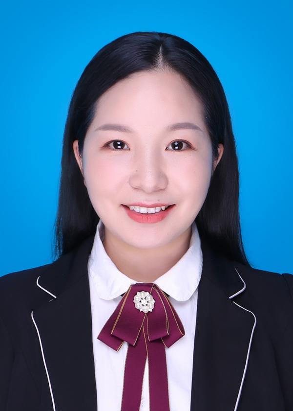 IMG_7572-邹爱辉 电子商务.jpg