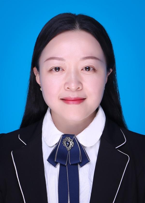 IMG_7739-彭蕾 1寸会计.jpg