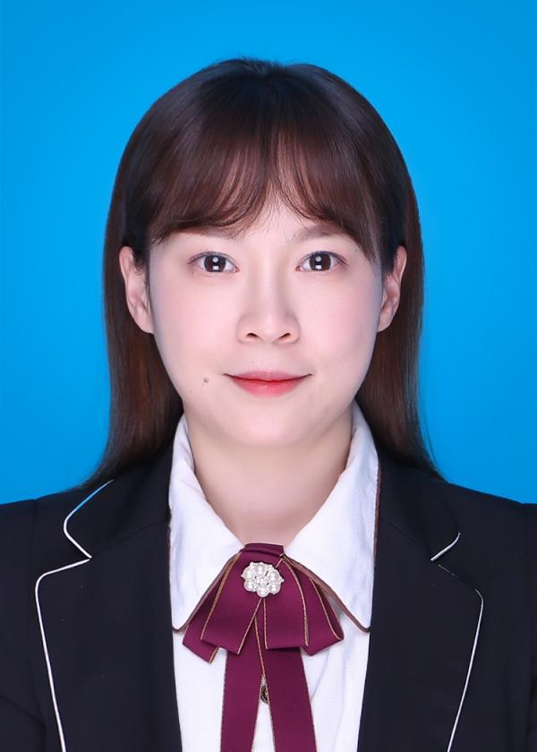 IMG_7565-尹思思 电子商务.jpg