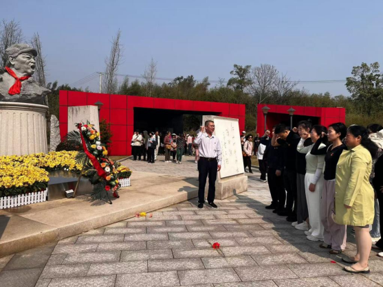 1743035901284.jpg 1743035901284.jpg