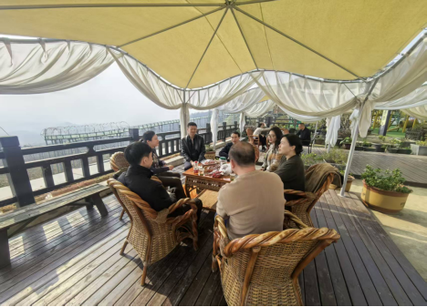 圣峰果业拓展基地团建活动总结